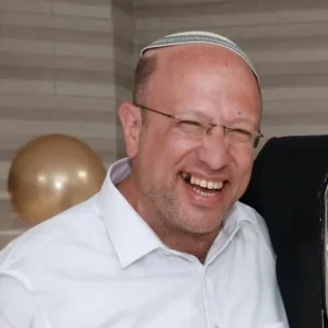 ר נדב זלצמן